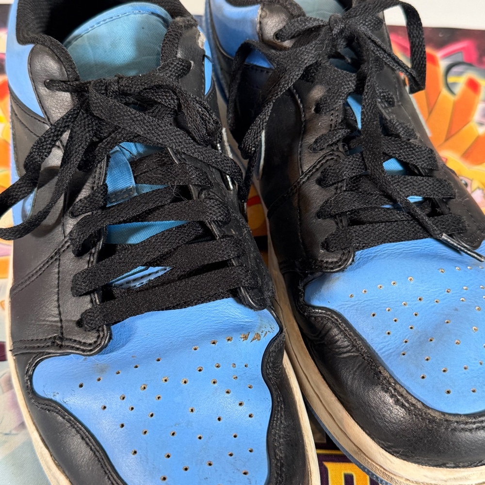 Nike Air Jordan 1 Low Men’s 10 Black Blue UNC Used Sneakers 553558-041